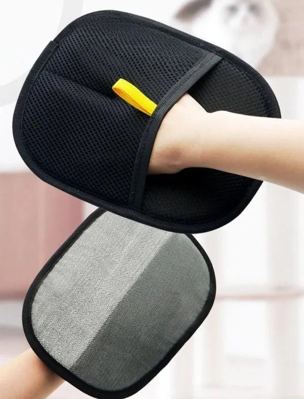 FuzzleJoy De-Shedding Glove